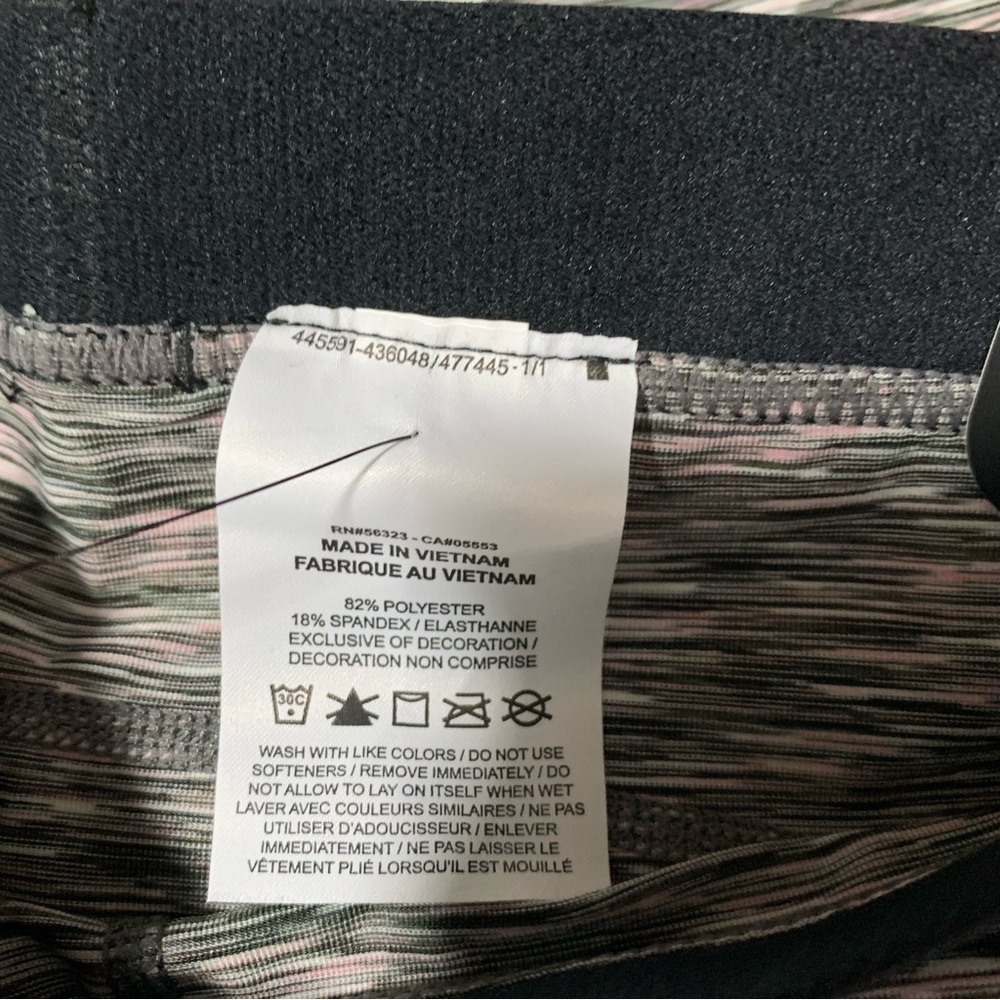 New Nike Pro Tight Fit Women’s Crop Leggings small Heather Gray Pink BNWT - Picture 5 of 6